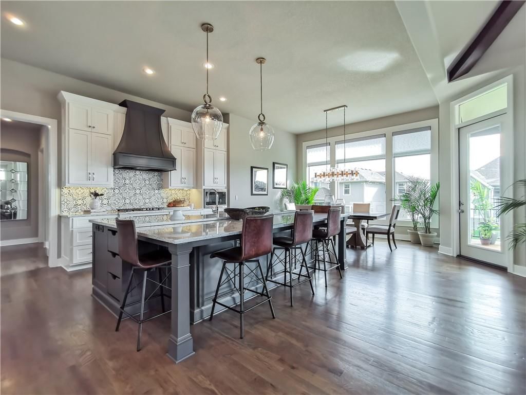 15915 Glenfinnan Way — photo 26