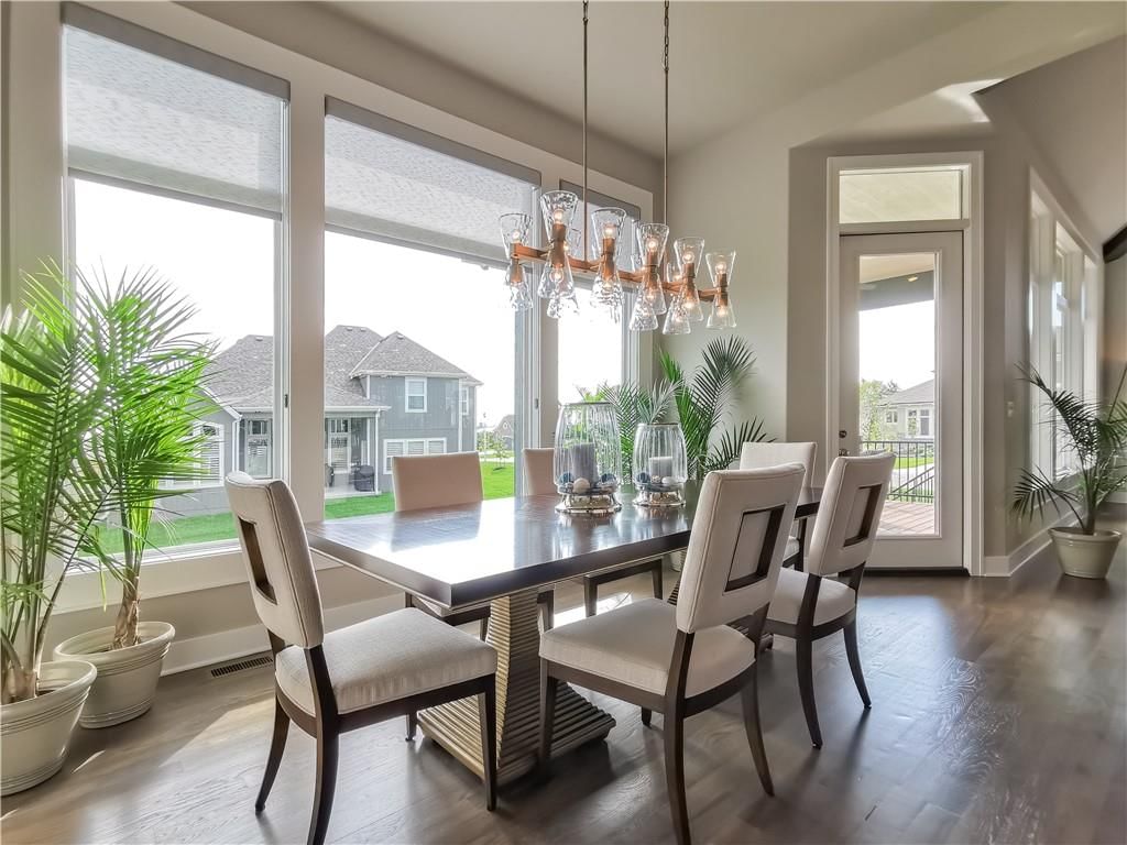 15915 Glenfinnan Way — photo 33
