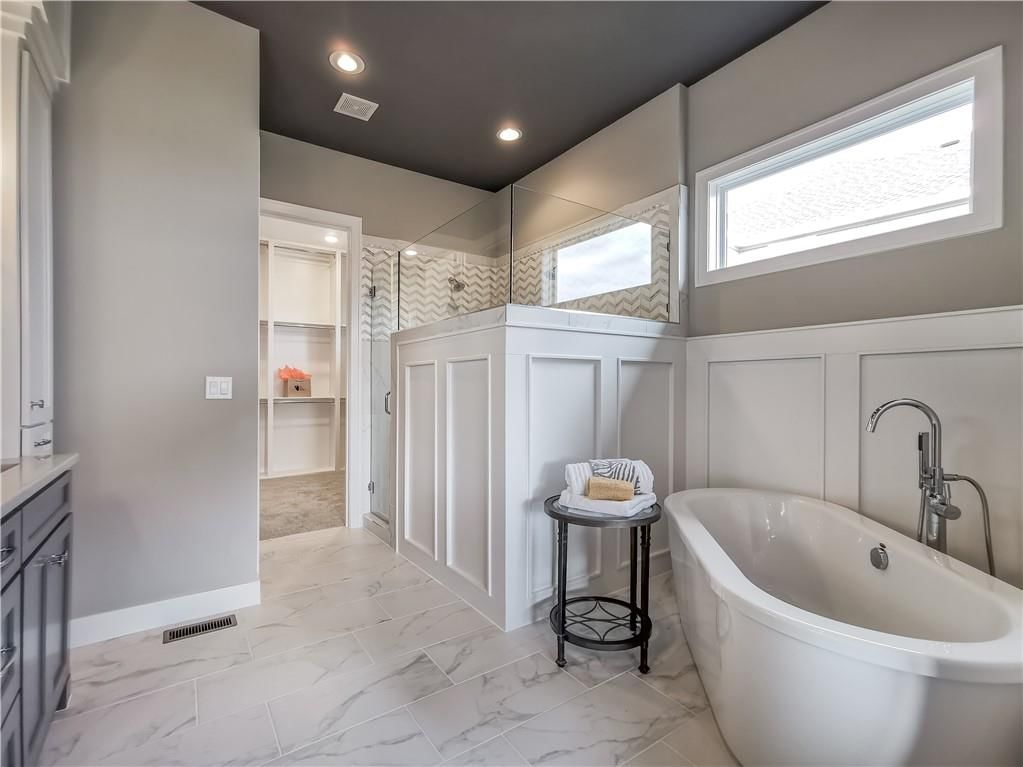15915 Glenfinnan Way — photo 49