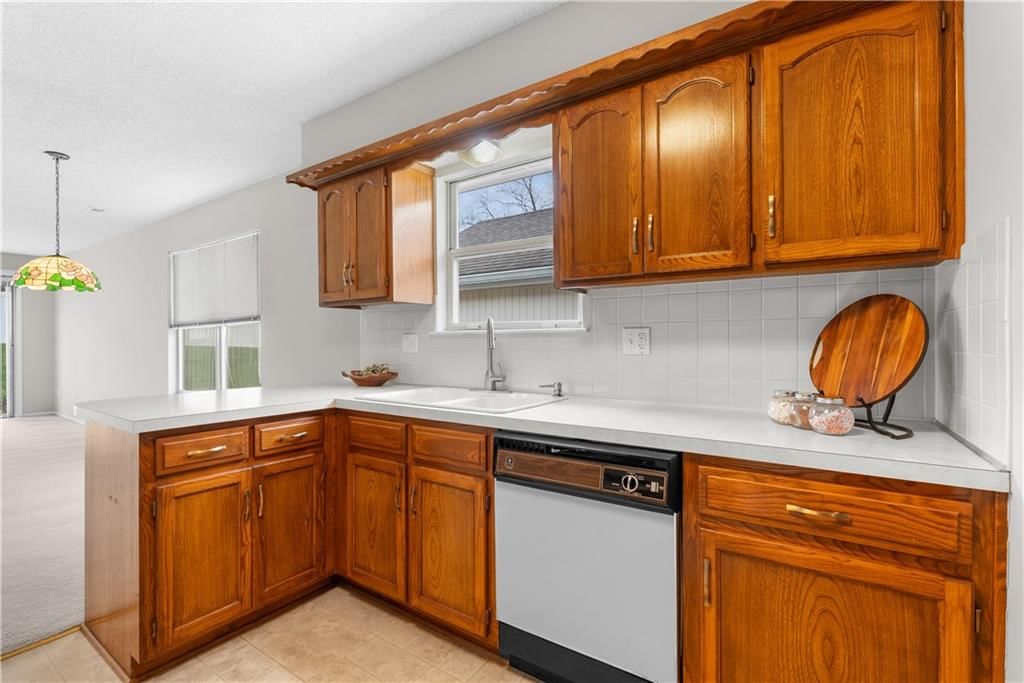 5222 S Downey Avenue — photo 9