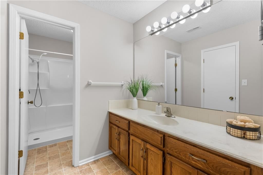 5222 S Downey Avenue — photo 16
