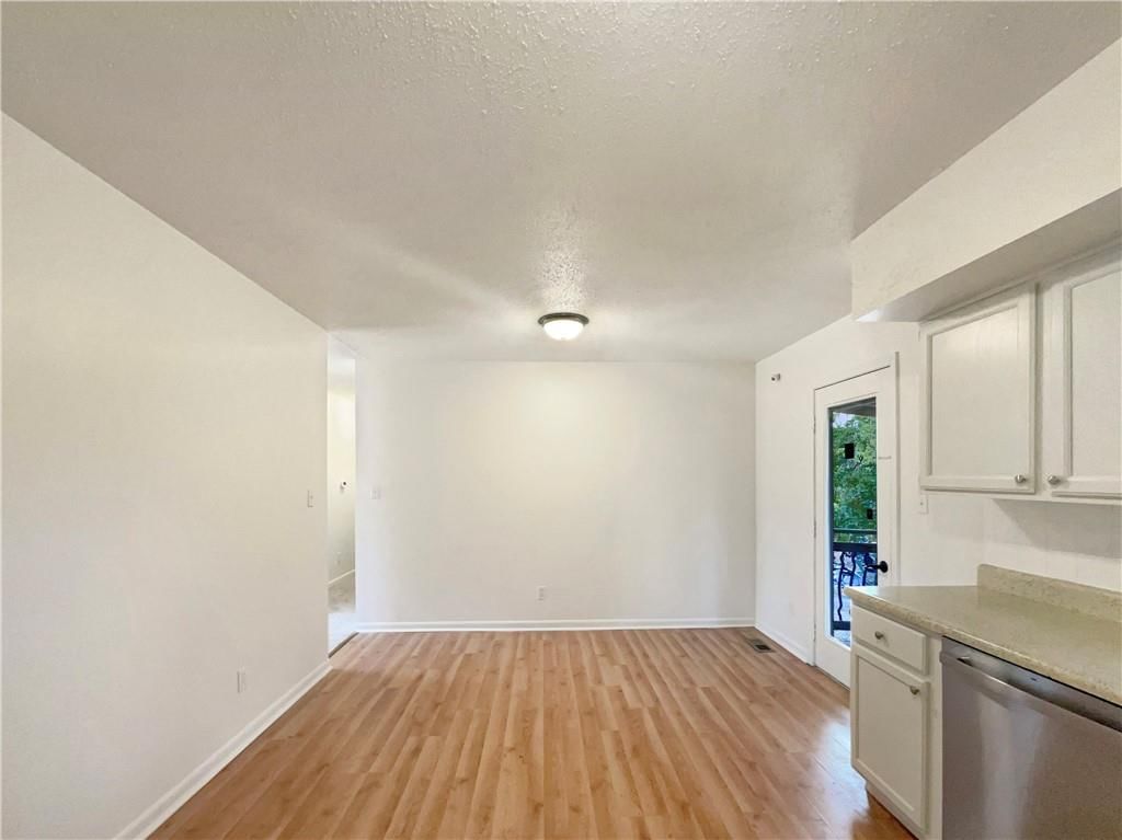 5348 N Cambridge Avenue — photo 8