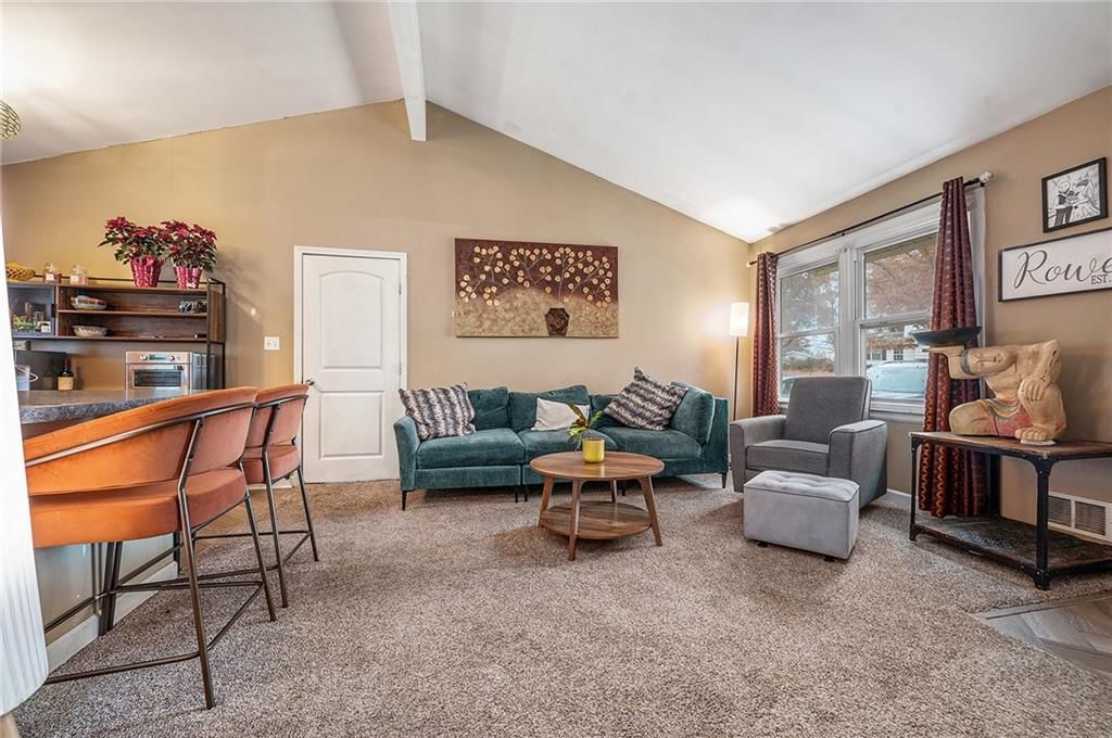 7402 NW Park Forest Lane — photo 5