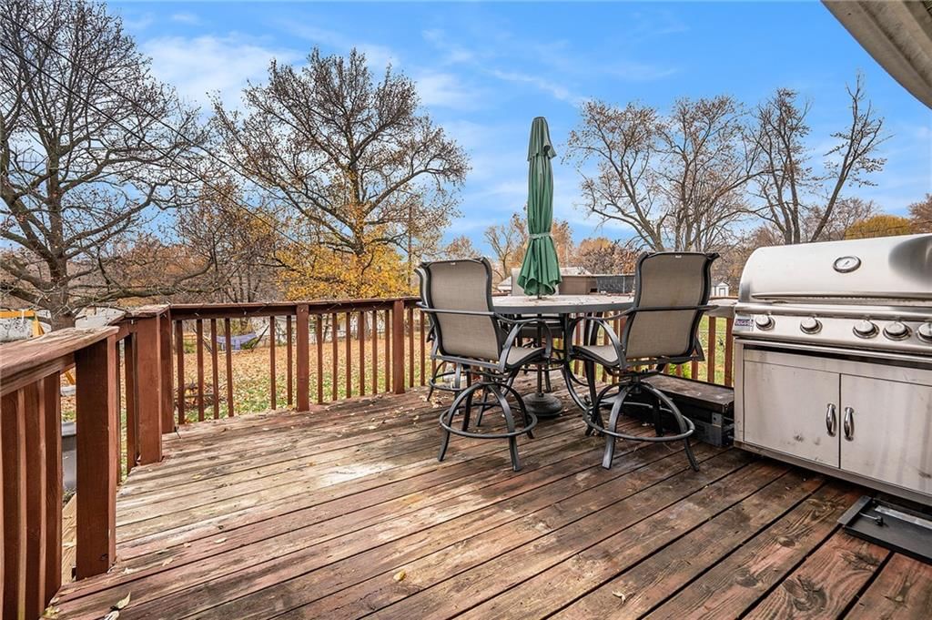 7402 NW Park Forest Lane — photo 20