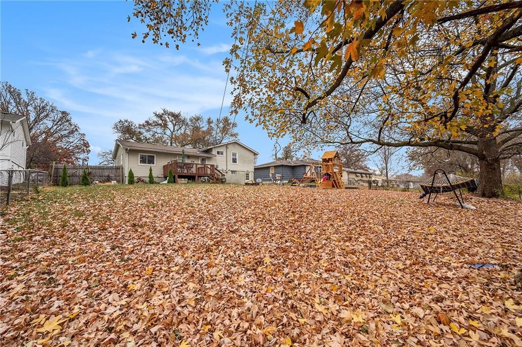 7402 NW Park Forest Lane — photo 23