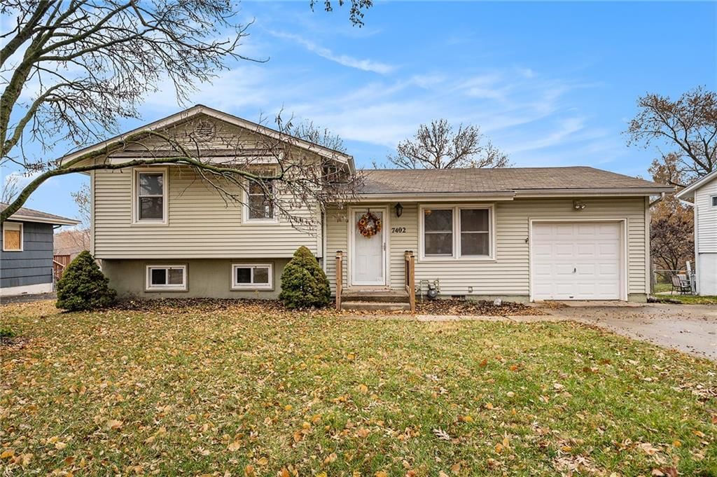 7402 NW Park Forest Lane — photo 24