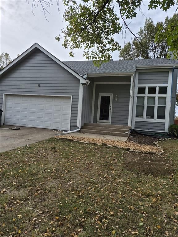 119 S Janell Drive, Olathe, KS