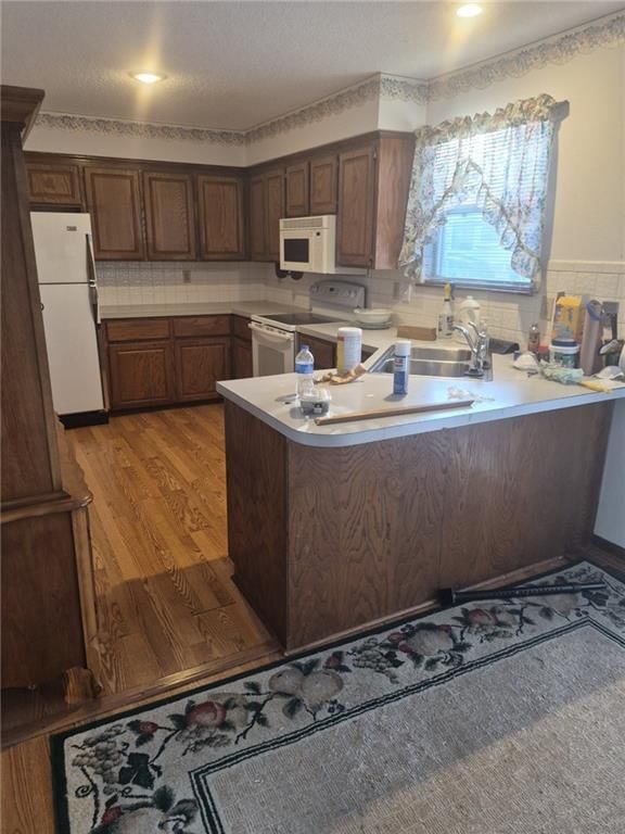 119 S Janell Drive — photo 2