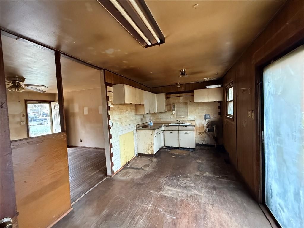 8618 Corrington Street — photo 12