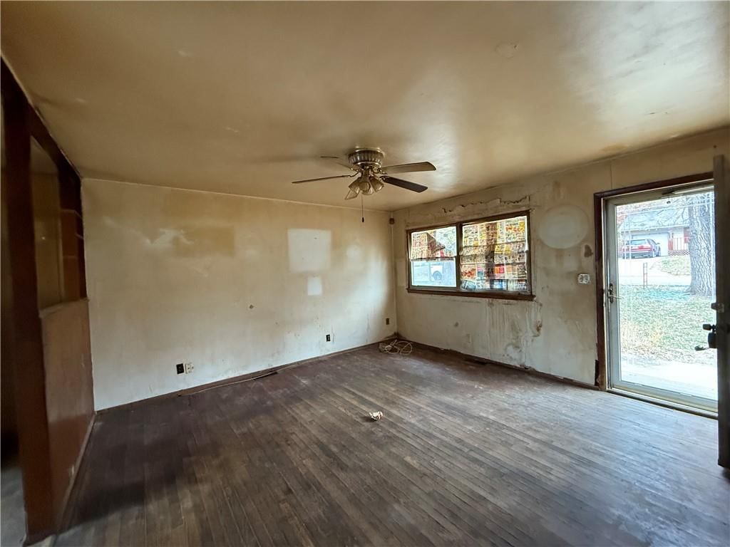 8618 Corrington Street — photo 16