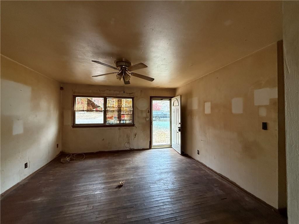 8618 Corrington Street — photo 18