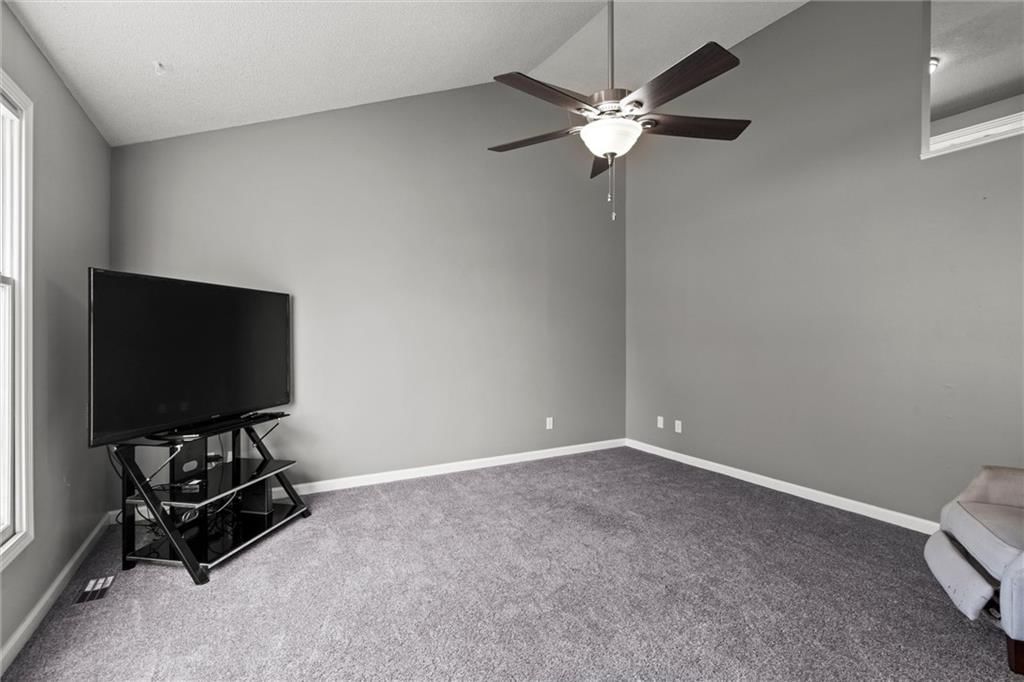 1184 S Delaware Street — photo 4
