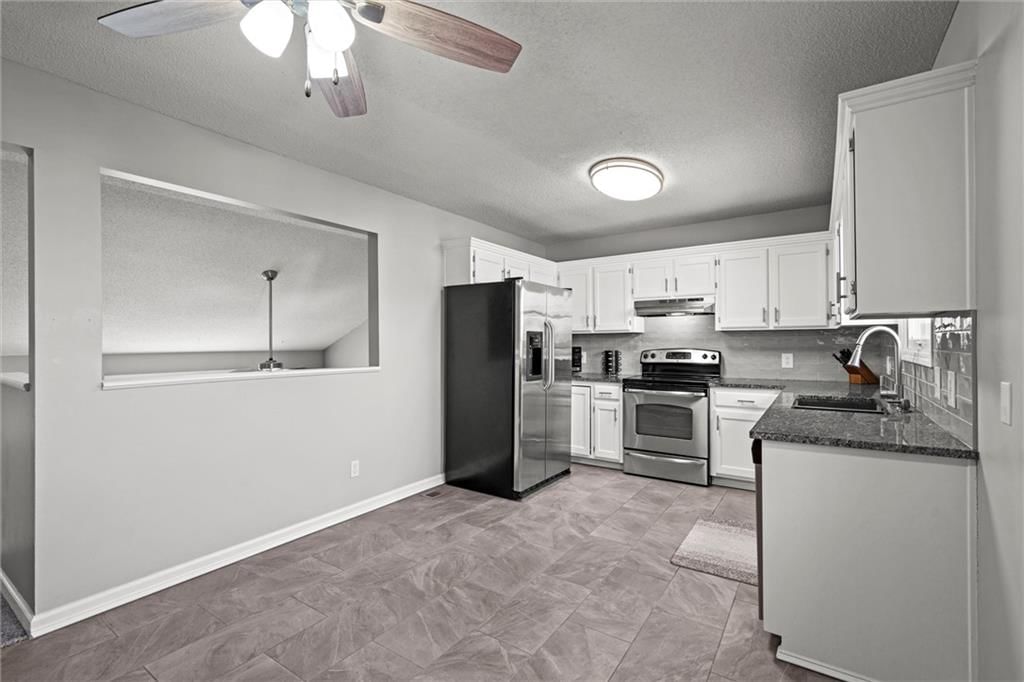 1184 S Delaware Street — photo 10