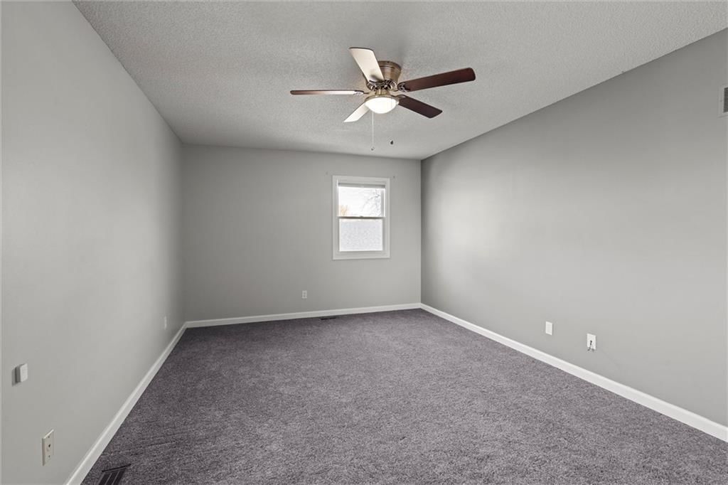 1184 S Delaware Street — photo 23