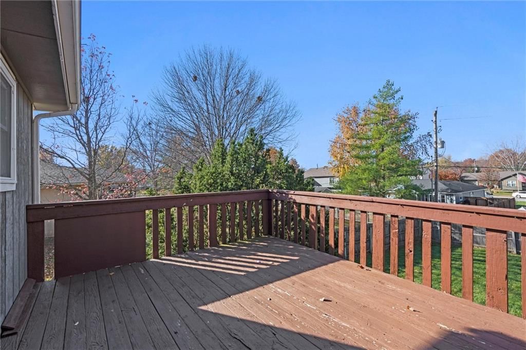 1184 S Delaware Street — photo 32