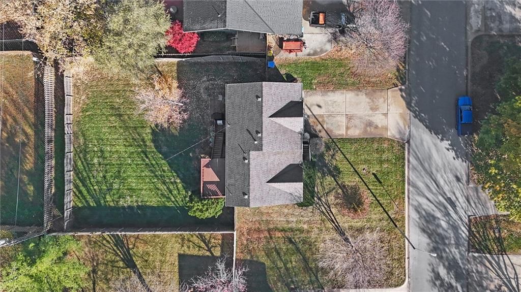 1184 S Delaware Street — photo 36