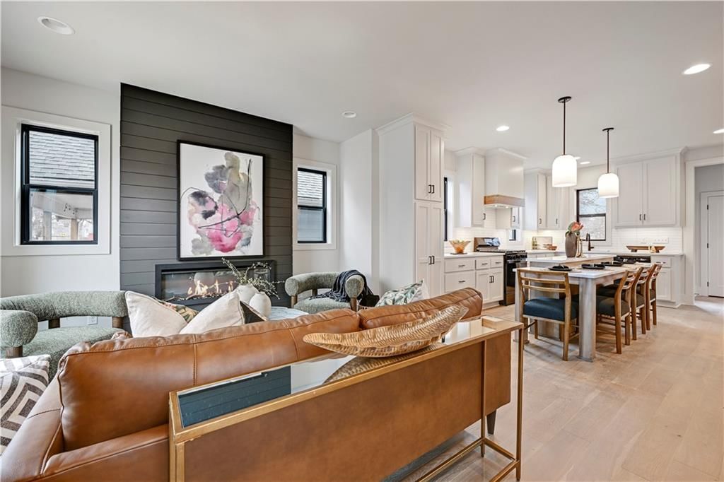 25 W 77th Terrace — photo 5