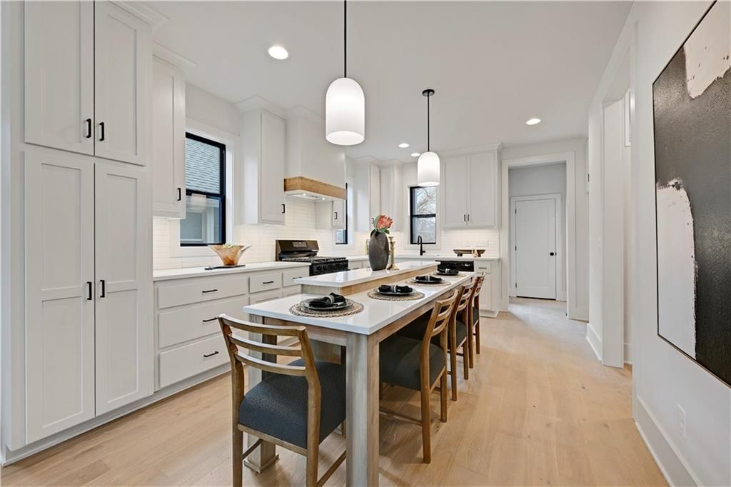 25 W 77th Terrace — photo 8