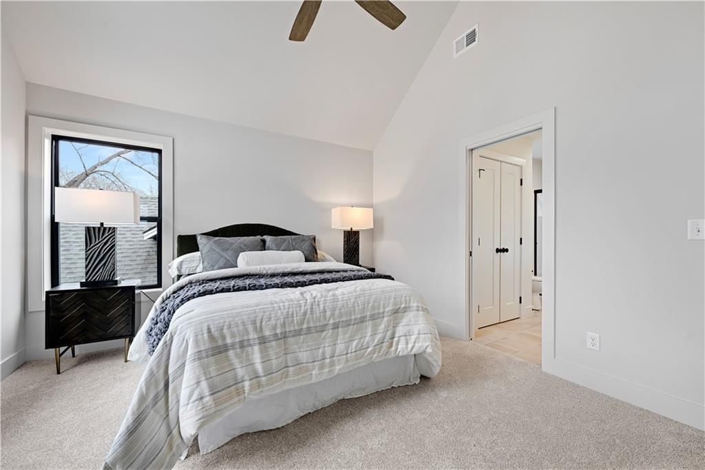 25 W 77th Terrace — photo 15