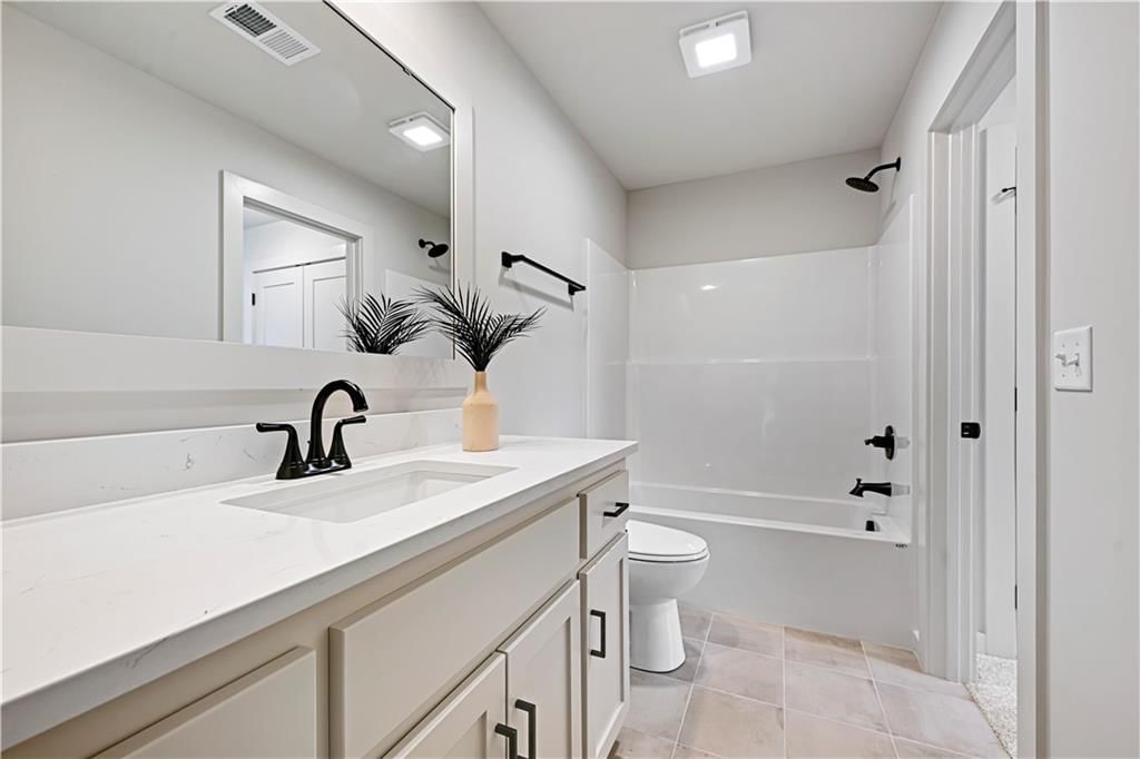25 W 77th Terrace — photo 24