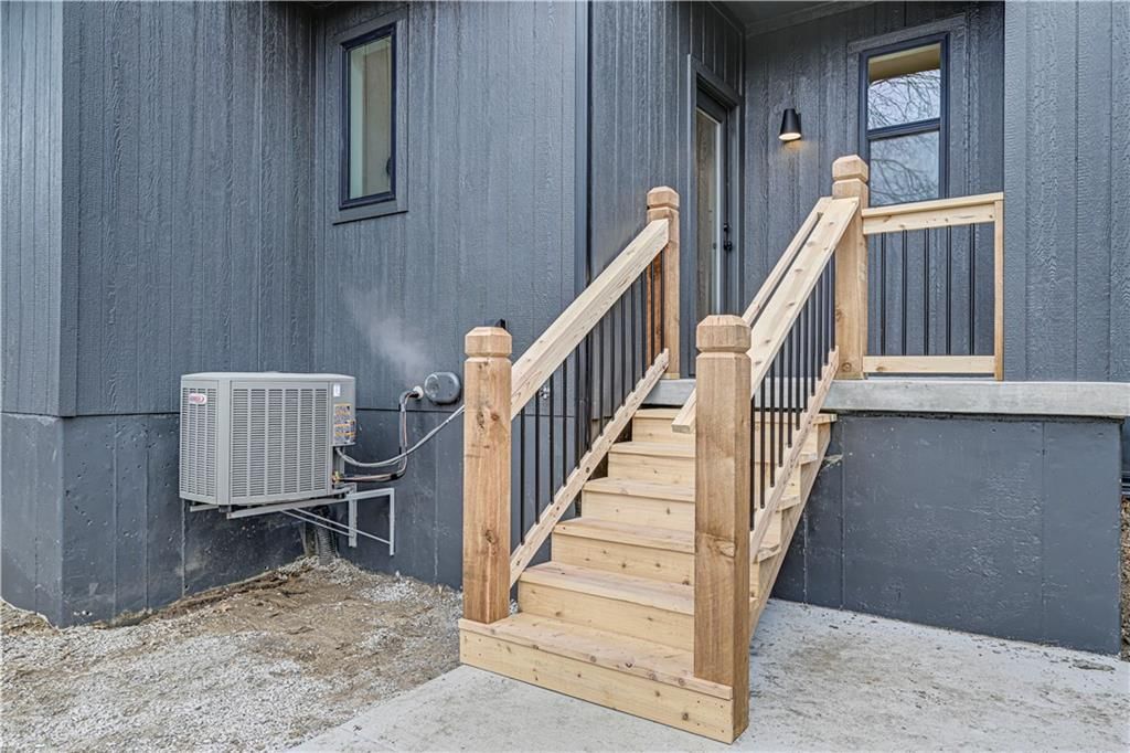 25 W 77th Terrace — photo 27