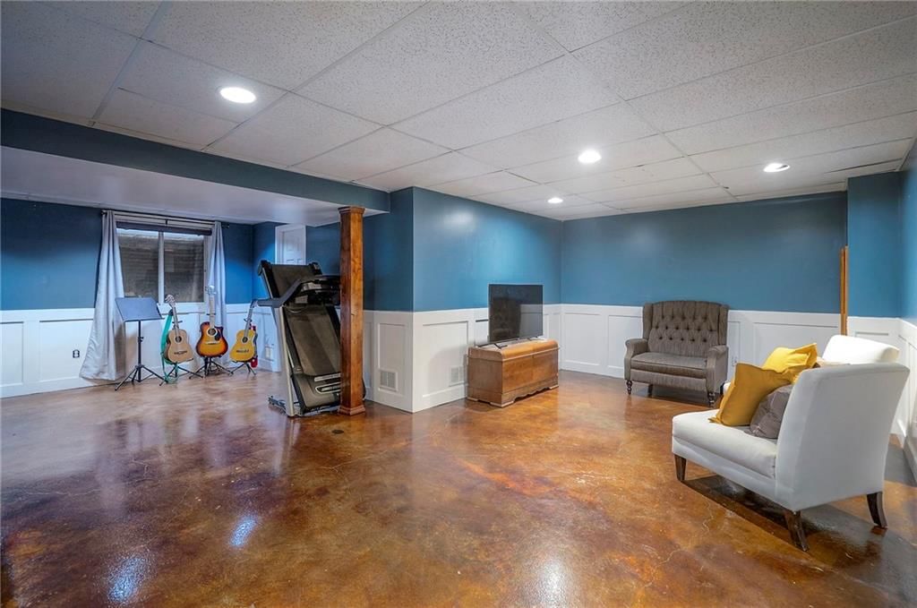13741 Lawrence Avenue — photo 34