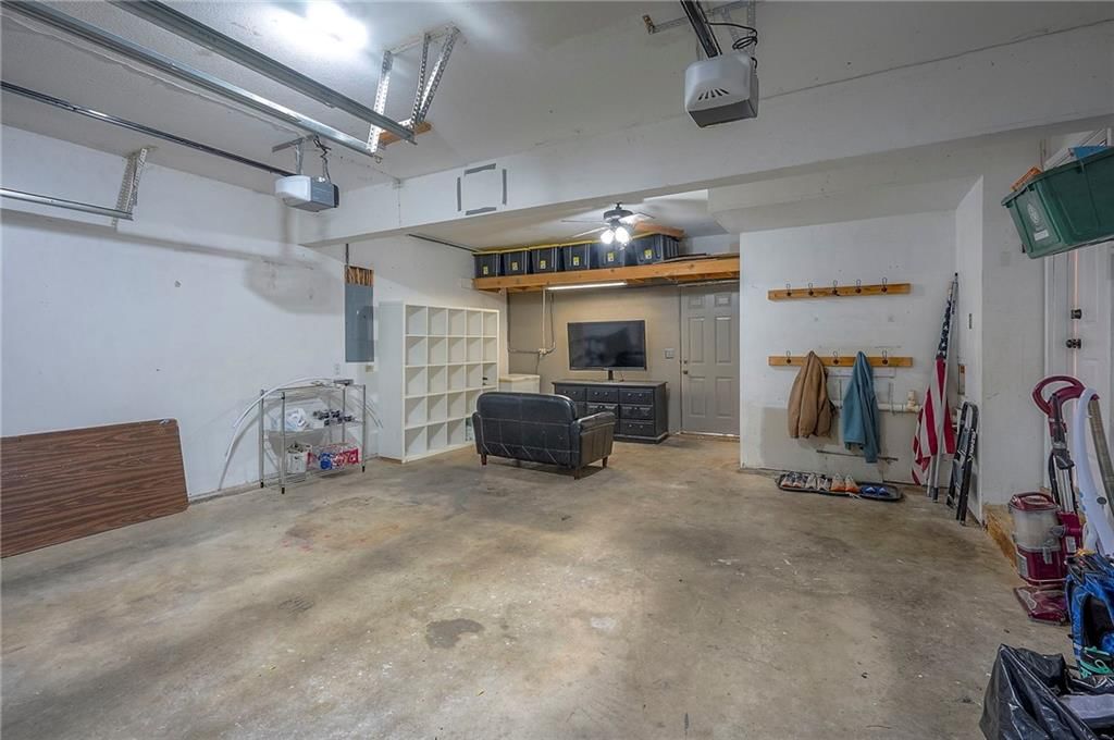 13741 Lawrence Avenue — photo 41