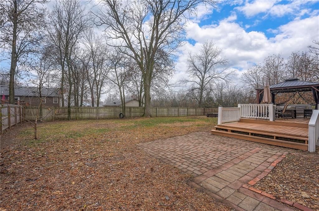 13741 Lawrence Avenue — photo 43