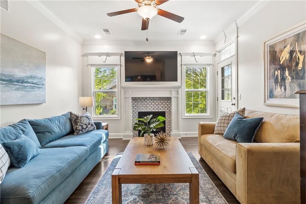 16009 FONTANA Street — photo 12
