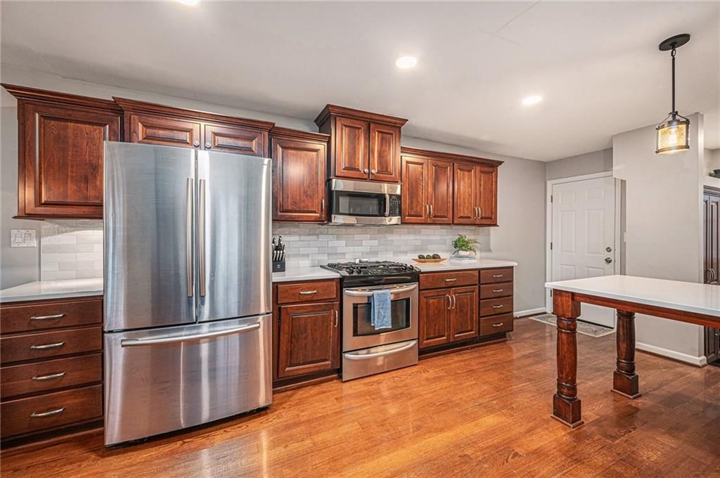 5737 Floyd Street — photo 8