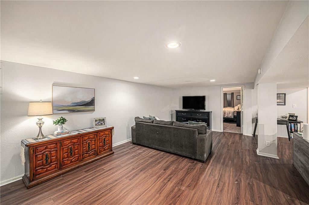 5737 Floyd Street — photo 20