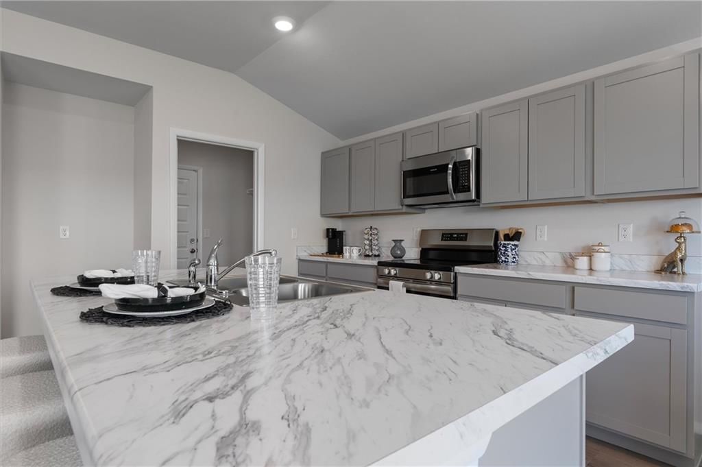 2266 Rock Creek Drive — photo 15