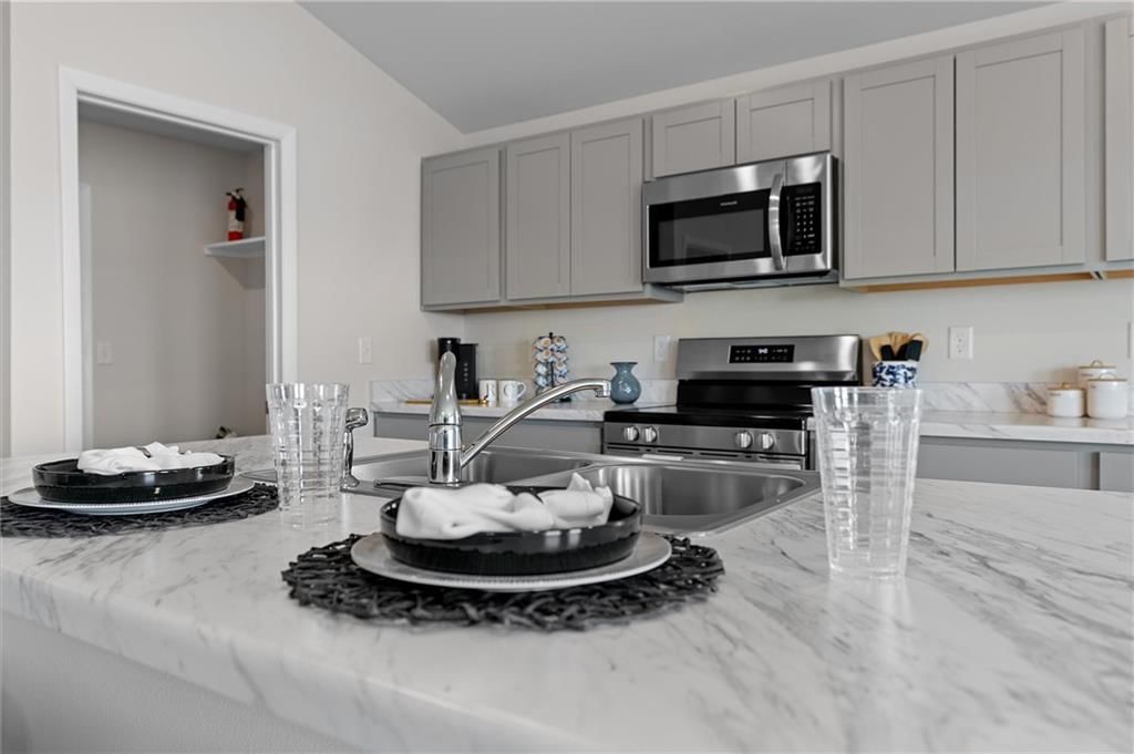 2266 Rock Creek Drive — photo 16