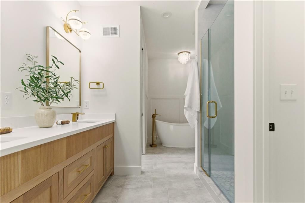 5311 W 71st Terrace — photo 15