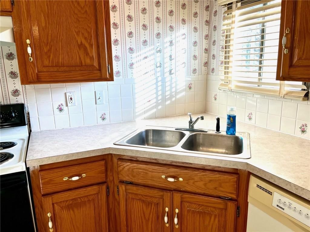 840 S Burrough Street — photo 6
