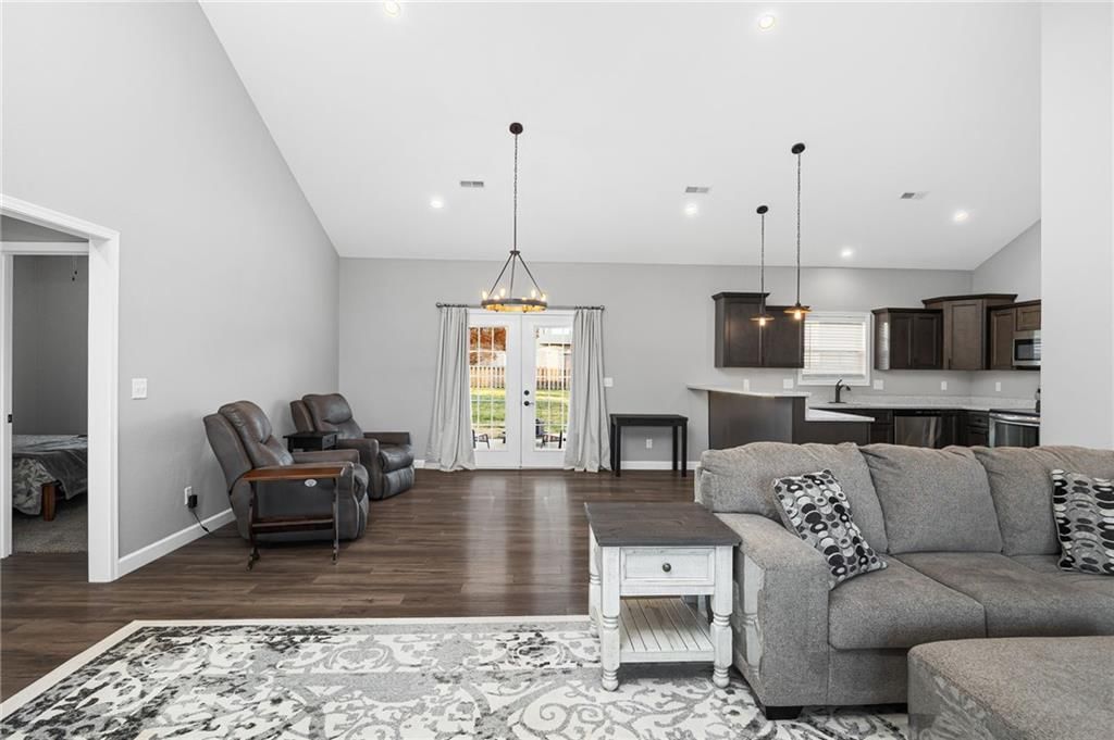7364 SW Crystal Lane — photo 4