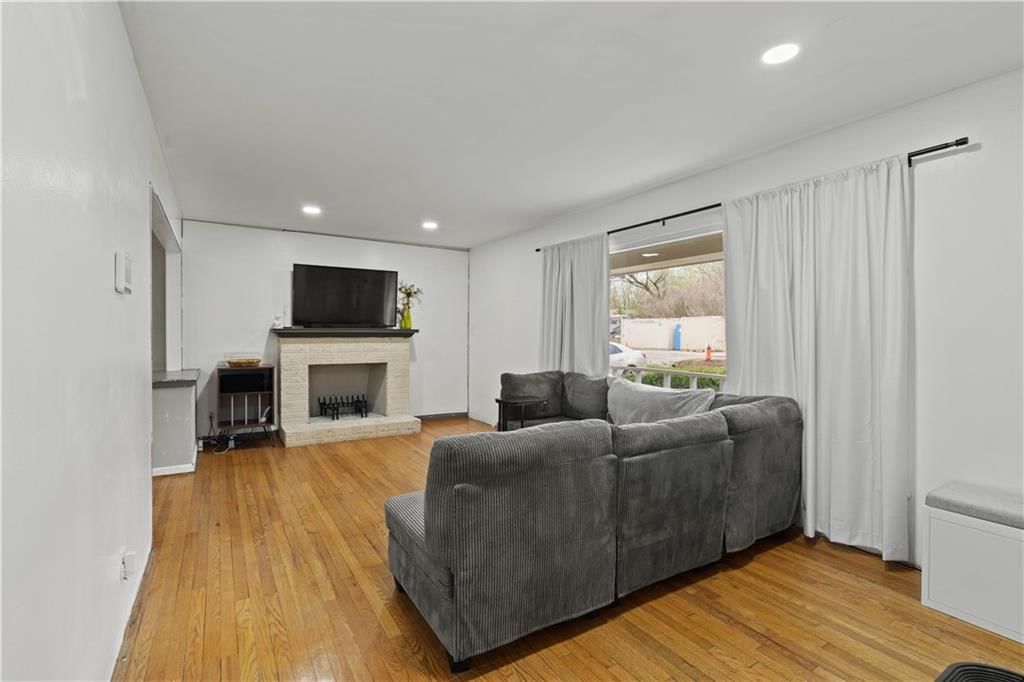 7809 E 99th Terrace — photo 4