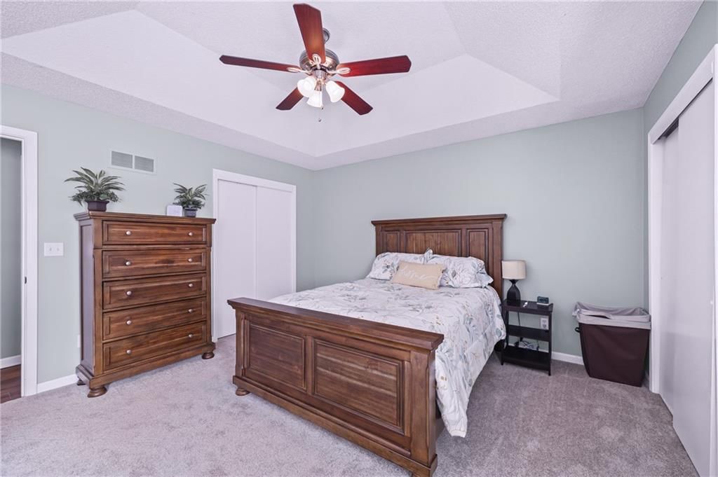 404 NE Virginia Court — photo 13