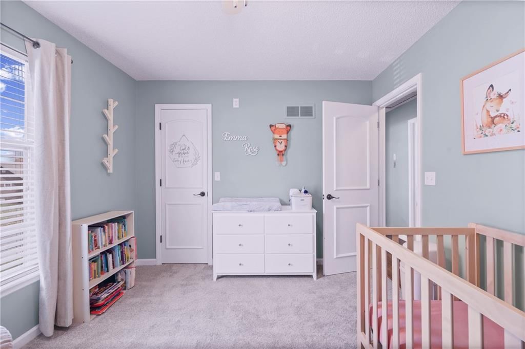 404 NE Virginia Court — photo 17