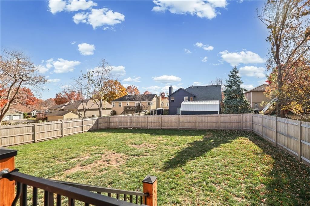 404 NE Virginia Court — photo 27