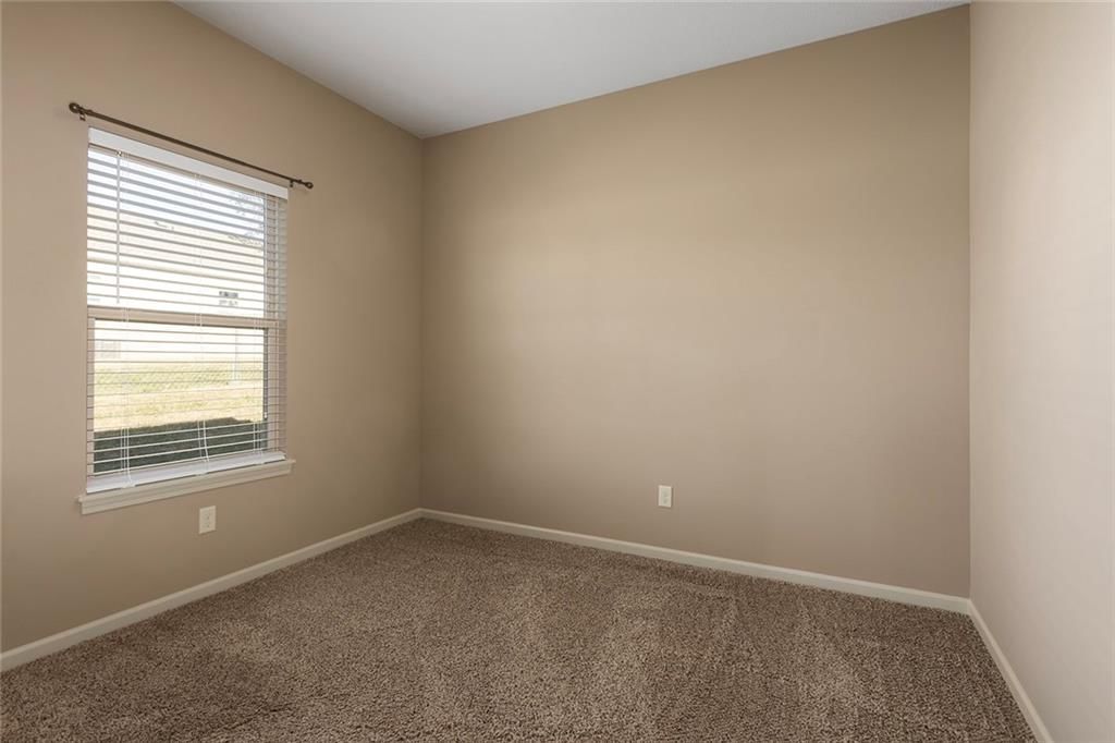 503 SW STATION Street — photo 15