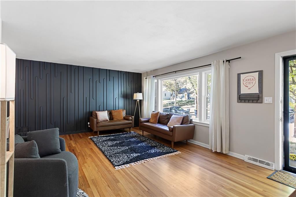 315 E Sweeney Boulevard — photo 5