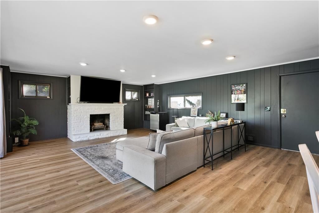 315 E Sweeney Boulevard — photo 11