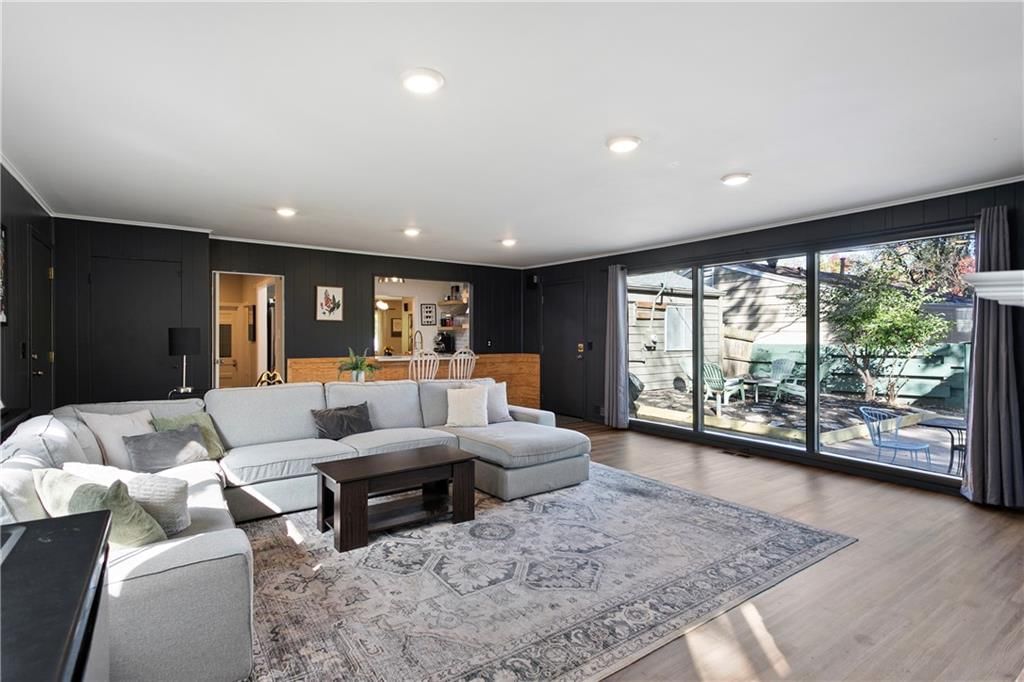 315 E Sweeney Boulevard — photo 14
