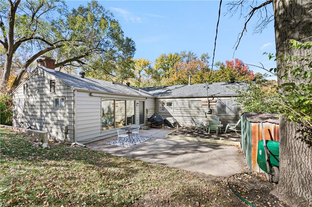 315 E Sweeney Boulevard — photo 27