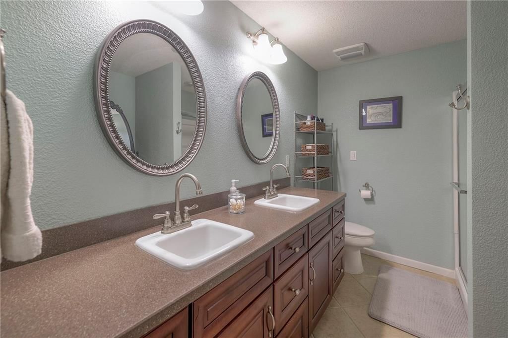 14640 Summertree Lane — photo 42