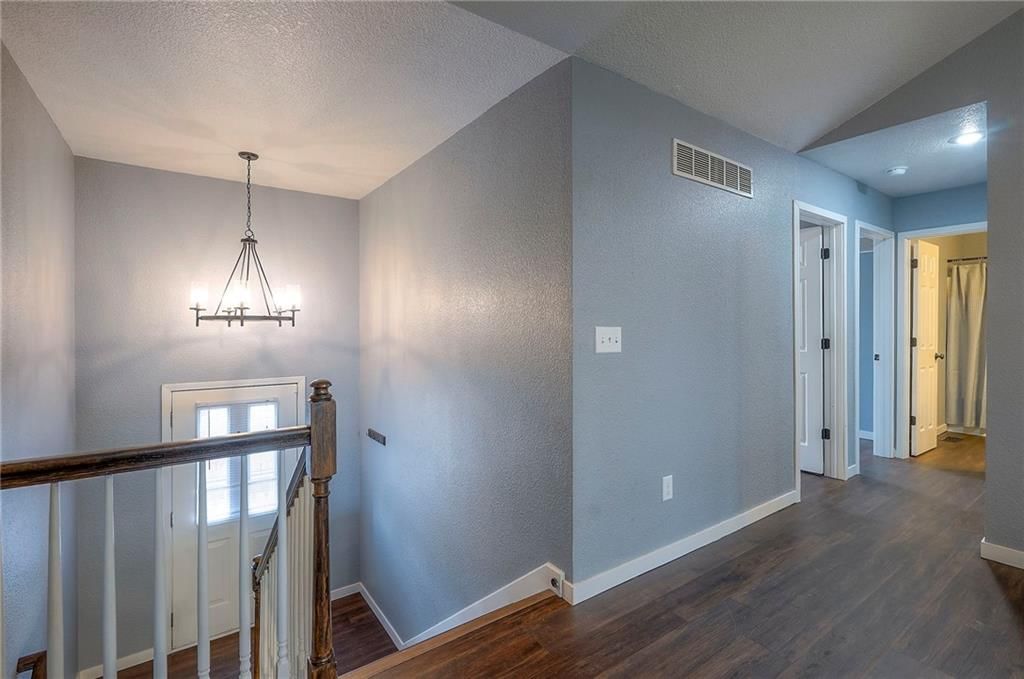 1025/1027 Kaycee Drive — photo 3