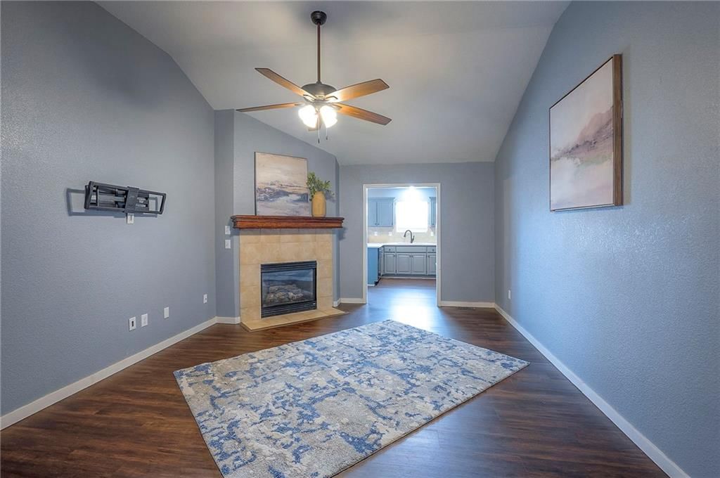 1025/1027 Kaycee Drive — photo 5