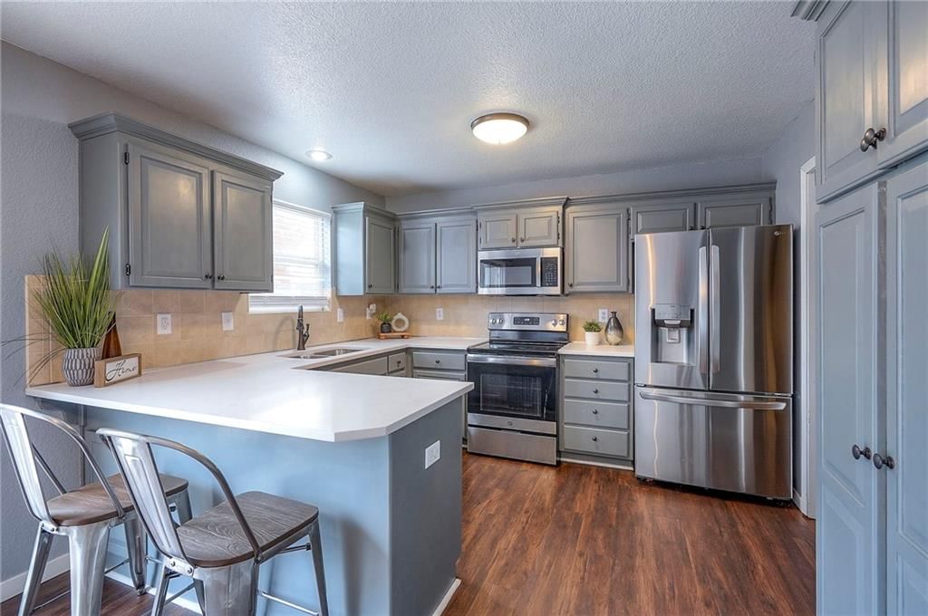 1025/1027 Kaycee Drive — photo 9