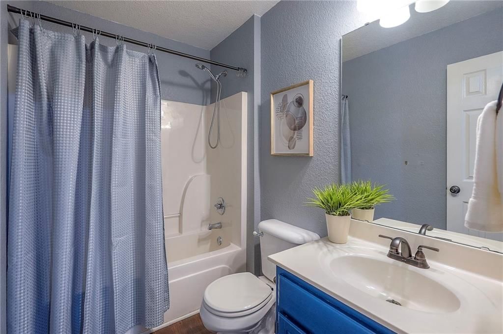 1025/1027 Kaycee Drive — photo 20